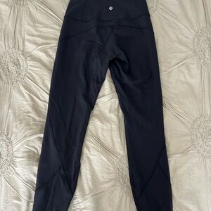 Black lululemon cropped pants
